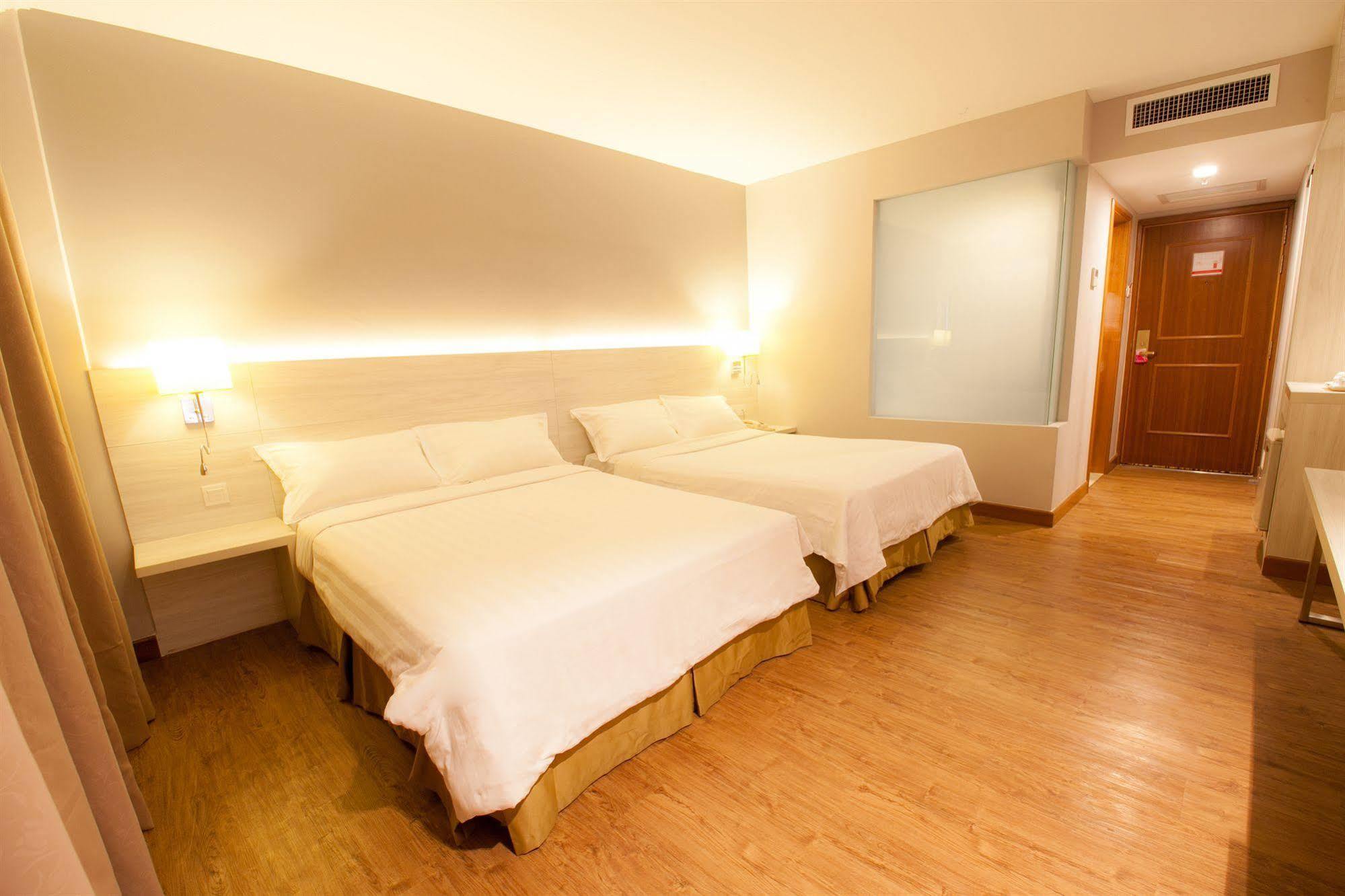Hotel Malaysia George Town Zewnętrze zdjęcie