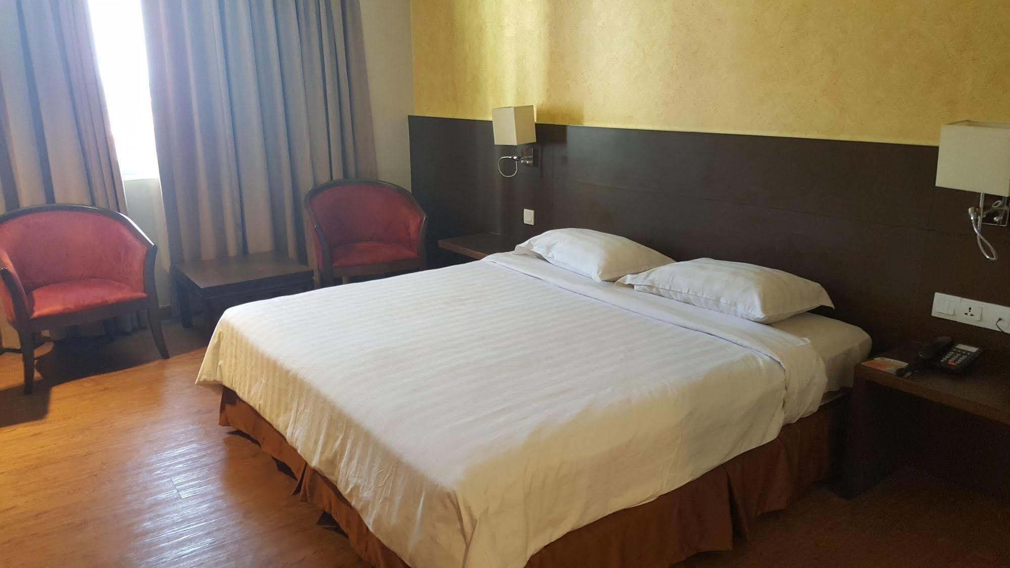 Hotel Malaysia George Town Zewnętrze zdjęcie
