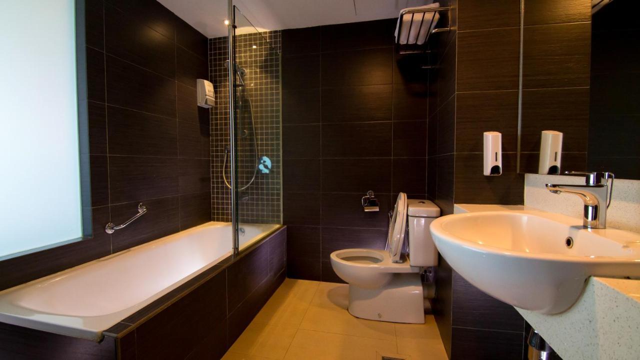 Hotel Malaysia George Town Zewnętrze zdjęcie